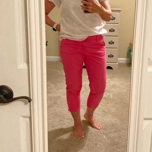 CROWN AND IVY SIZE 8 CROPPED CHINOS IN HOT PINK